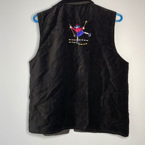 Life Style Embroidered Christmas Vest Black Velvet with Ice Skates Christmas Tee - Picture 7 of 7